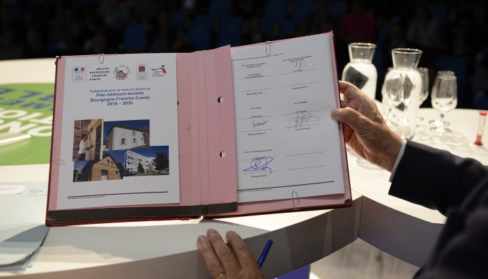 CBD2017-06-10-001 Signature du Plan Bâtiment Durable régional