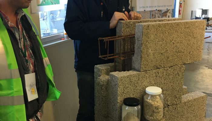 CBD2017-Visite Fragnes-006 Des solutions constructives bio-sourcées en actes, à Fragnes (71)